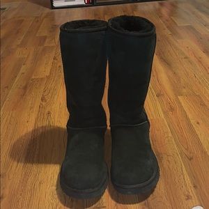Black UGG boots size 7